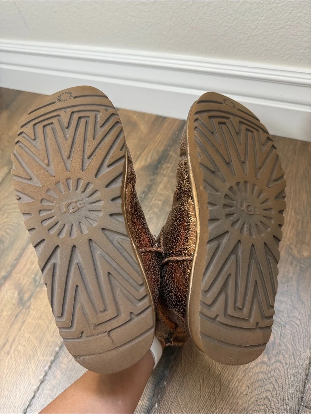 UGG shiny metallic